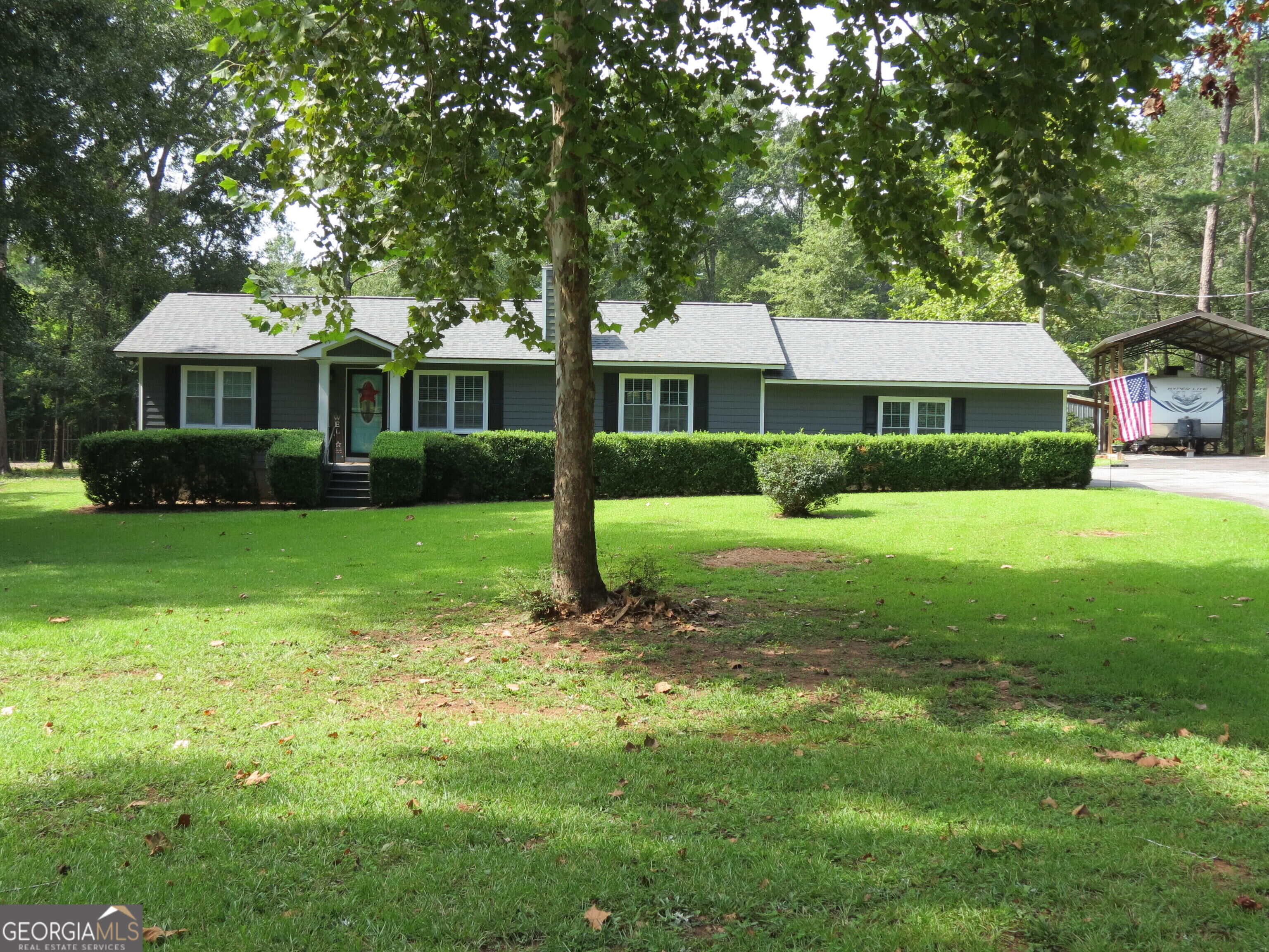 1017 Wadsworth Drive Property Photo 2