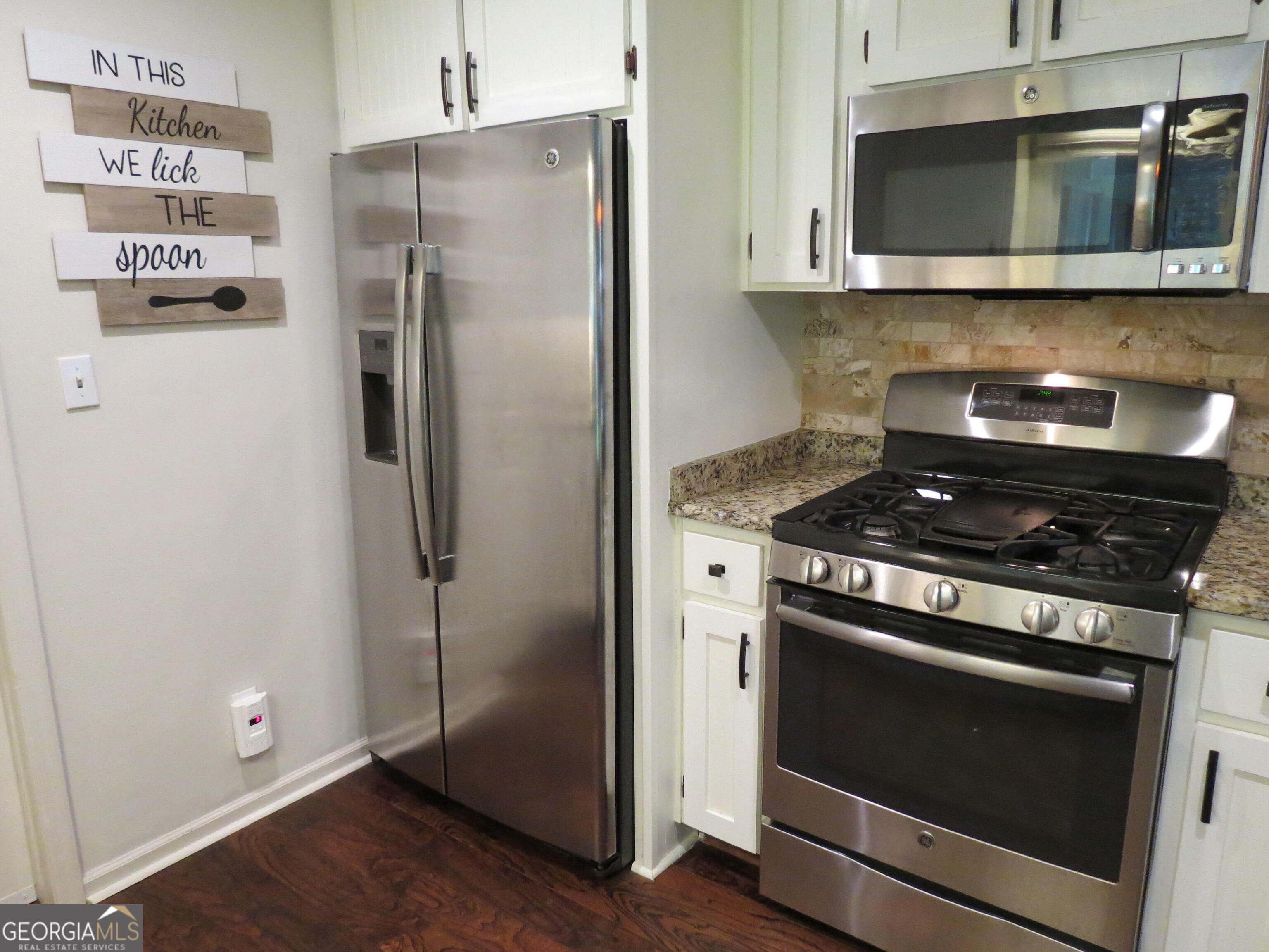 1017 Wadsworth Drive Property Photo 6