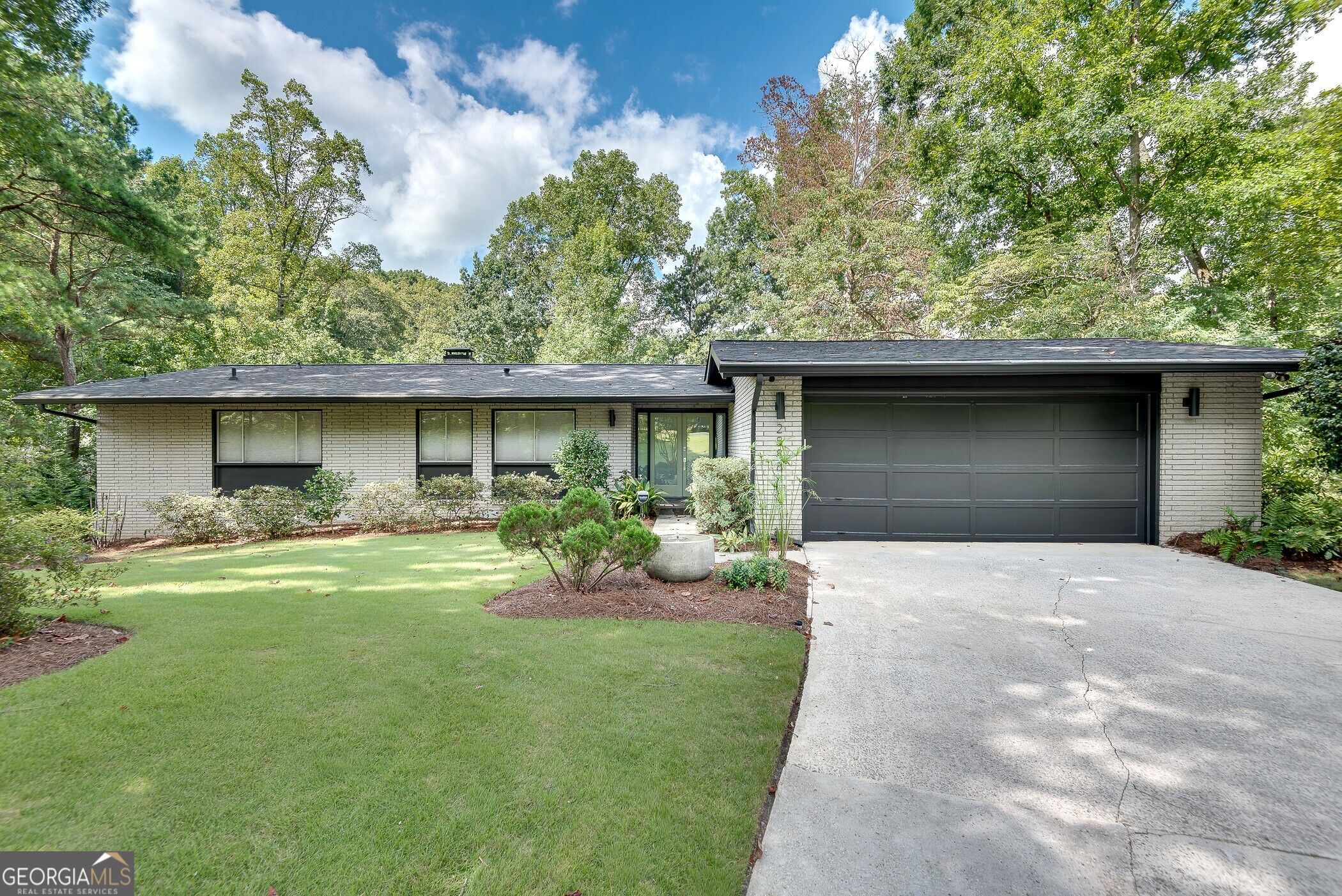 2588 Flair Knoll Drive Ne Property Photo 3