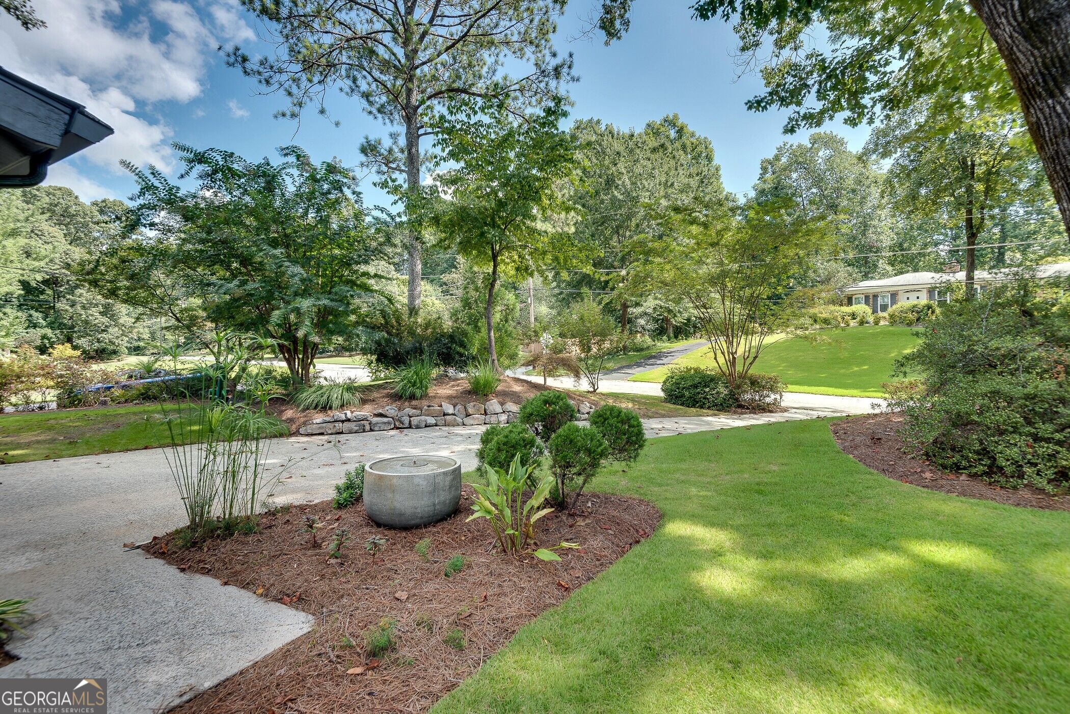 2588 Flair Knoll Drive Ne Property Photo 6