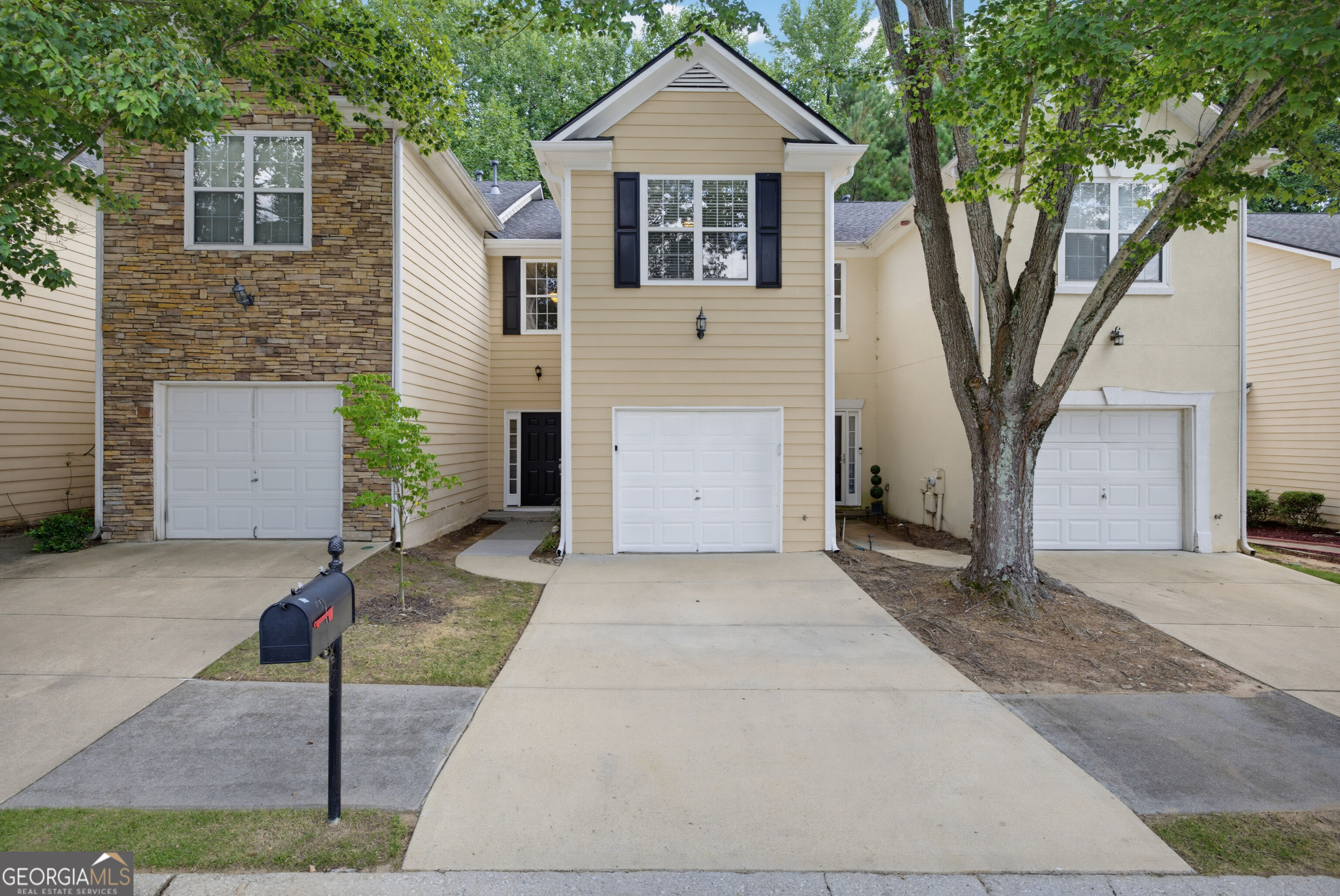 7076 Biltmore Trace Property Photo 1