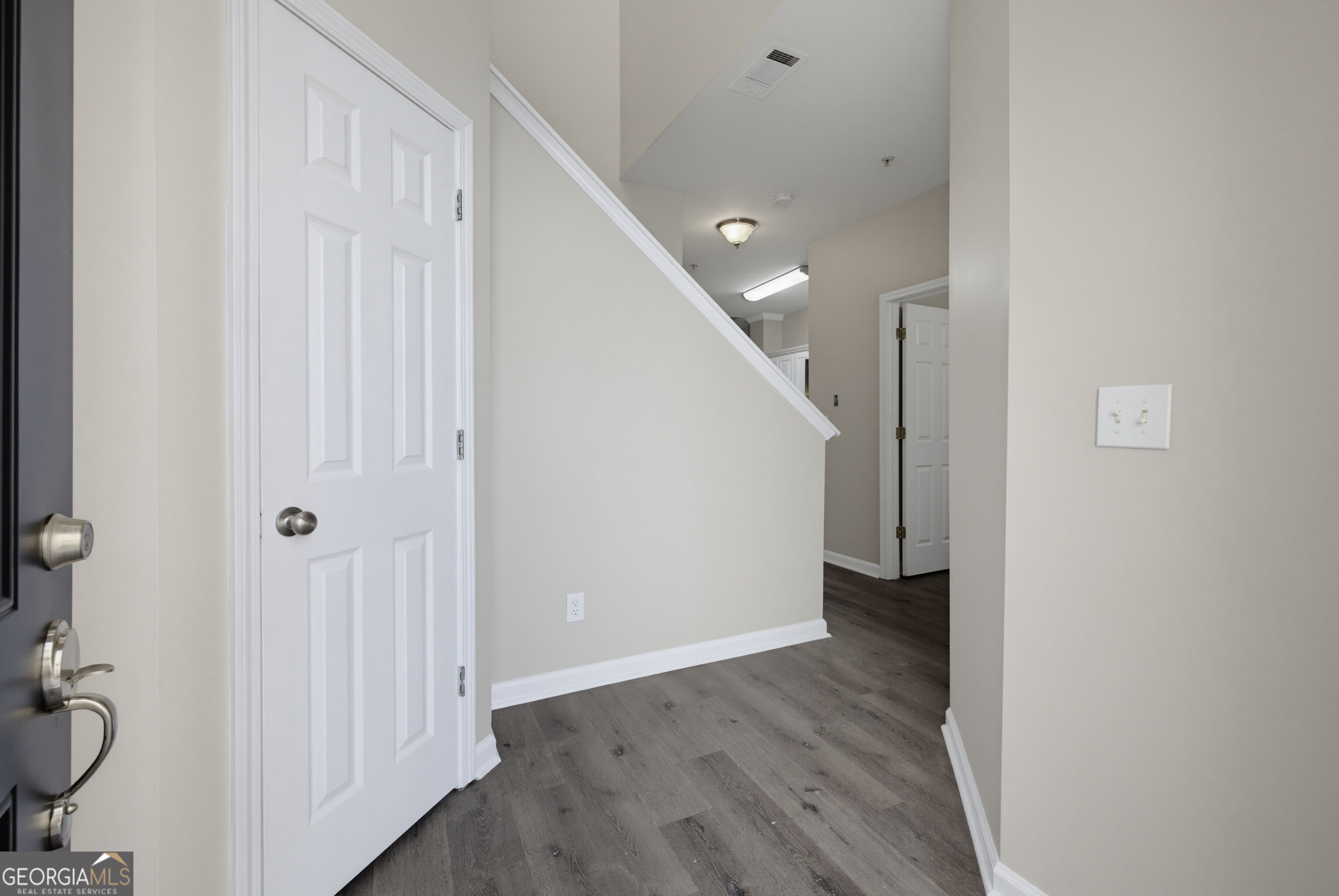 7076 Biltmore Trace Property Photo 5