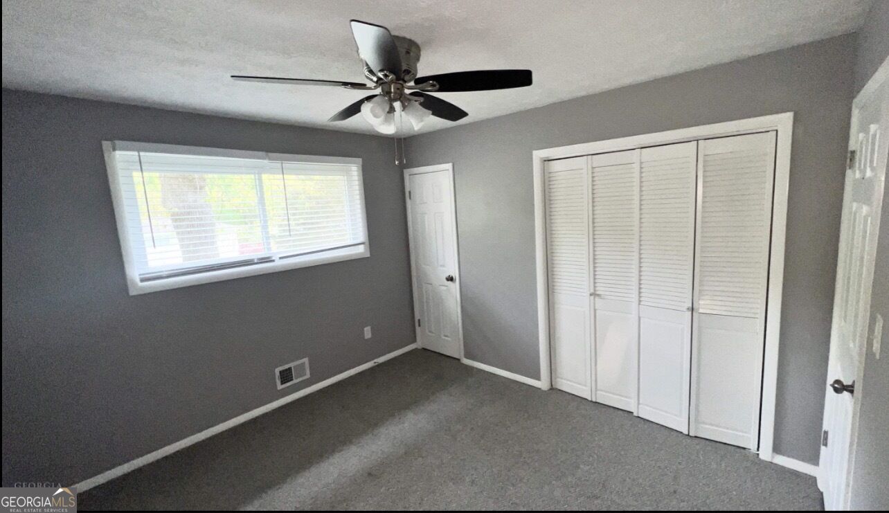 2894 Barry Avenue Se Property Photo 11