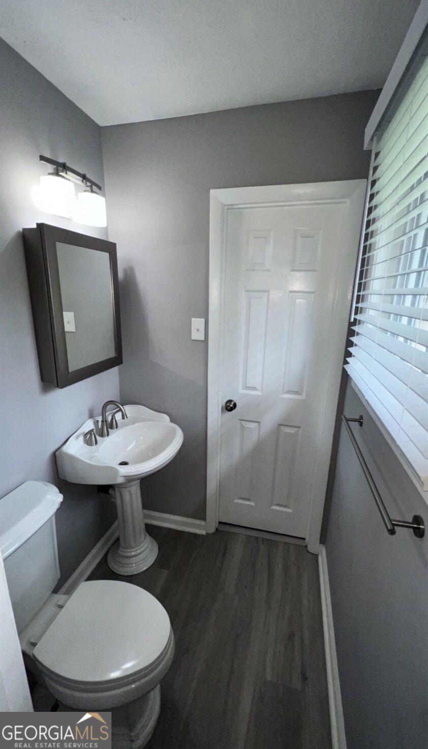 2894 Barry Avenue Se Property Photo 13