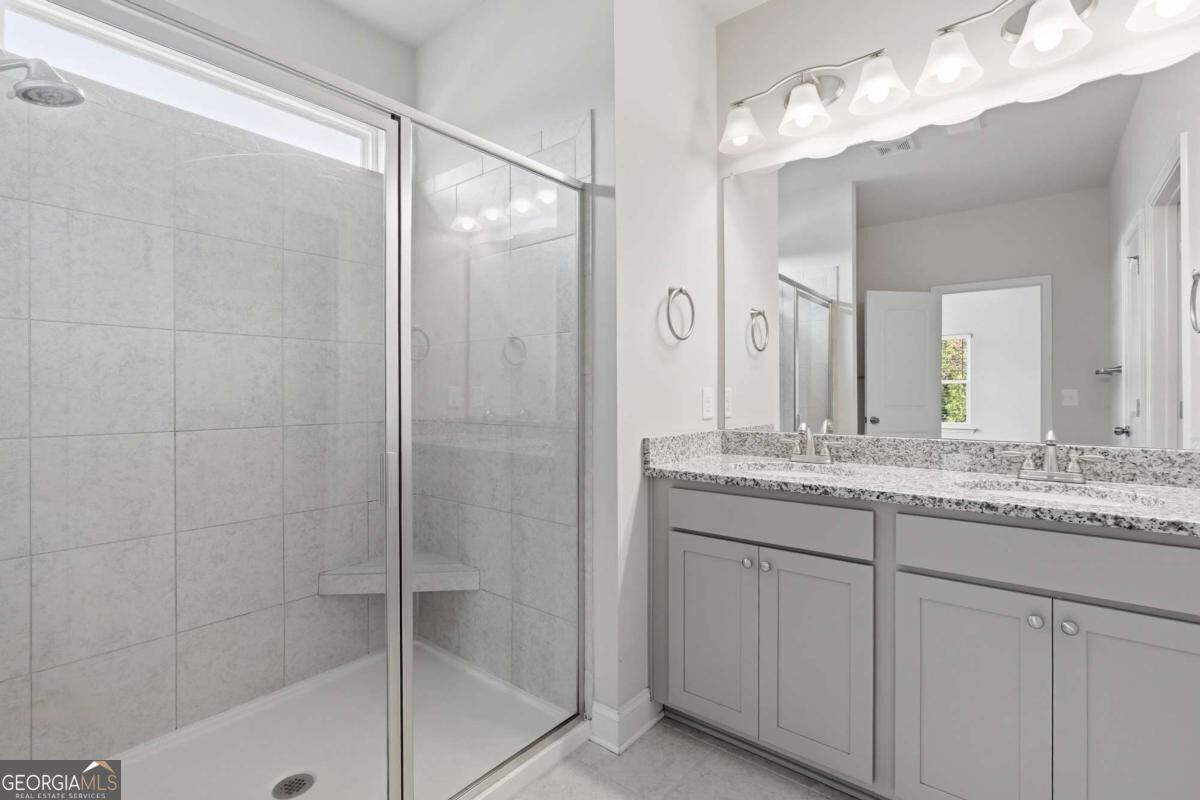 86 Twelve Oaks Drive Se Property Photo 30