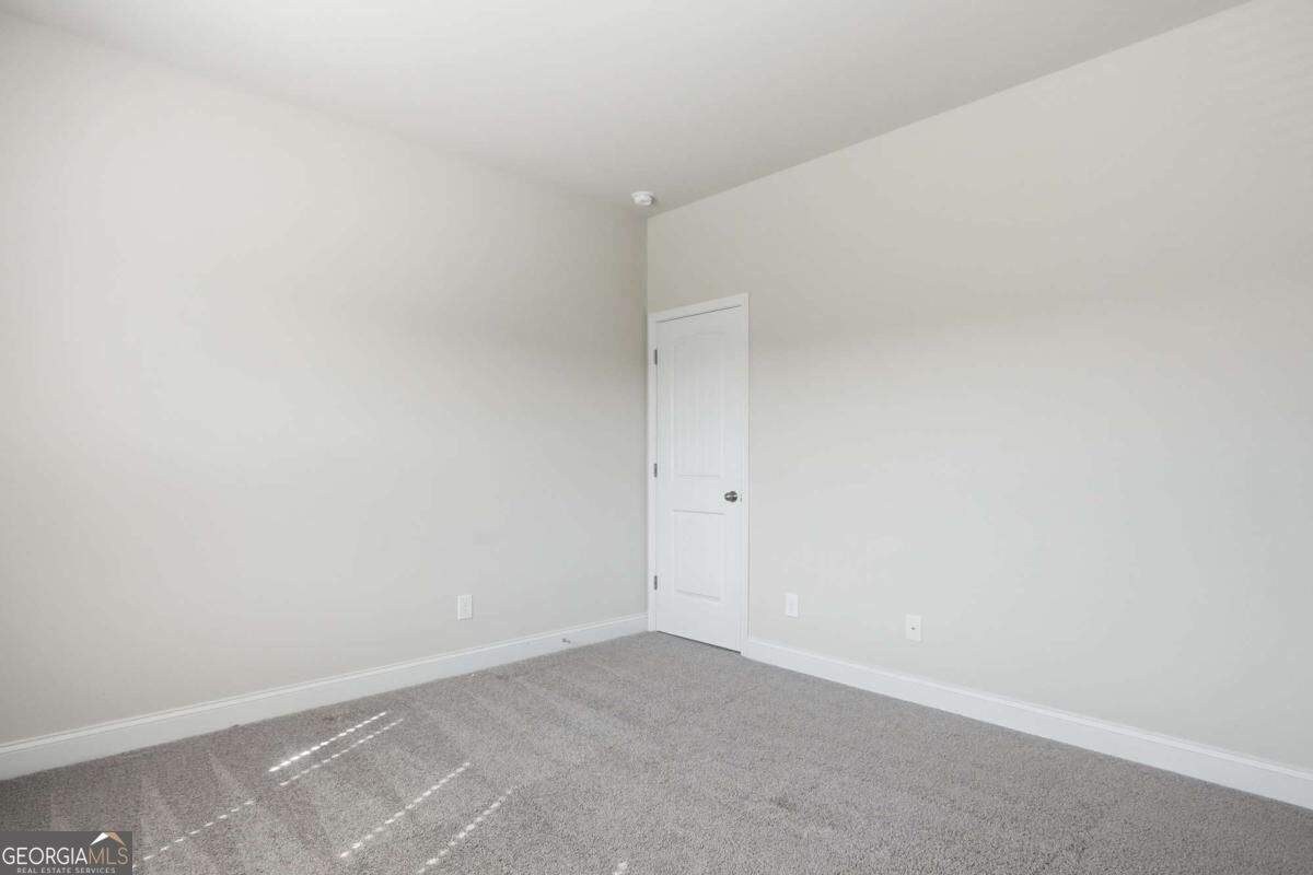 86 Twelve Oaks Drive Se Property Photo 40