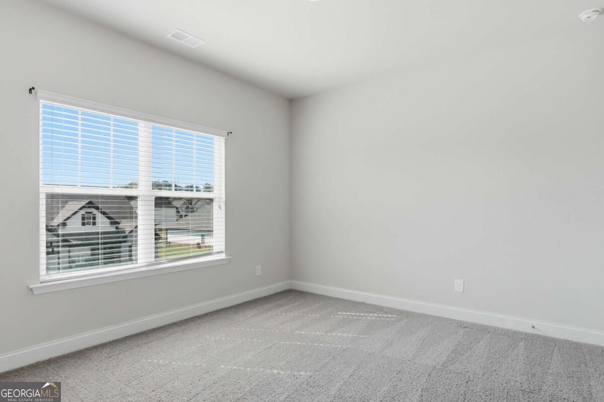 86 Twelve Oaks Drive Se Property Photo 42