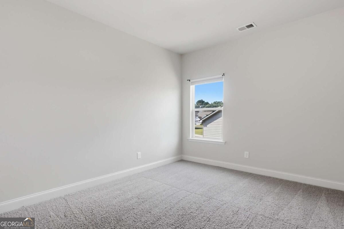 86 Twelve Oaks Drive Se Property Photo 45