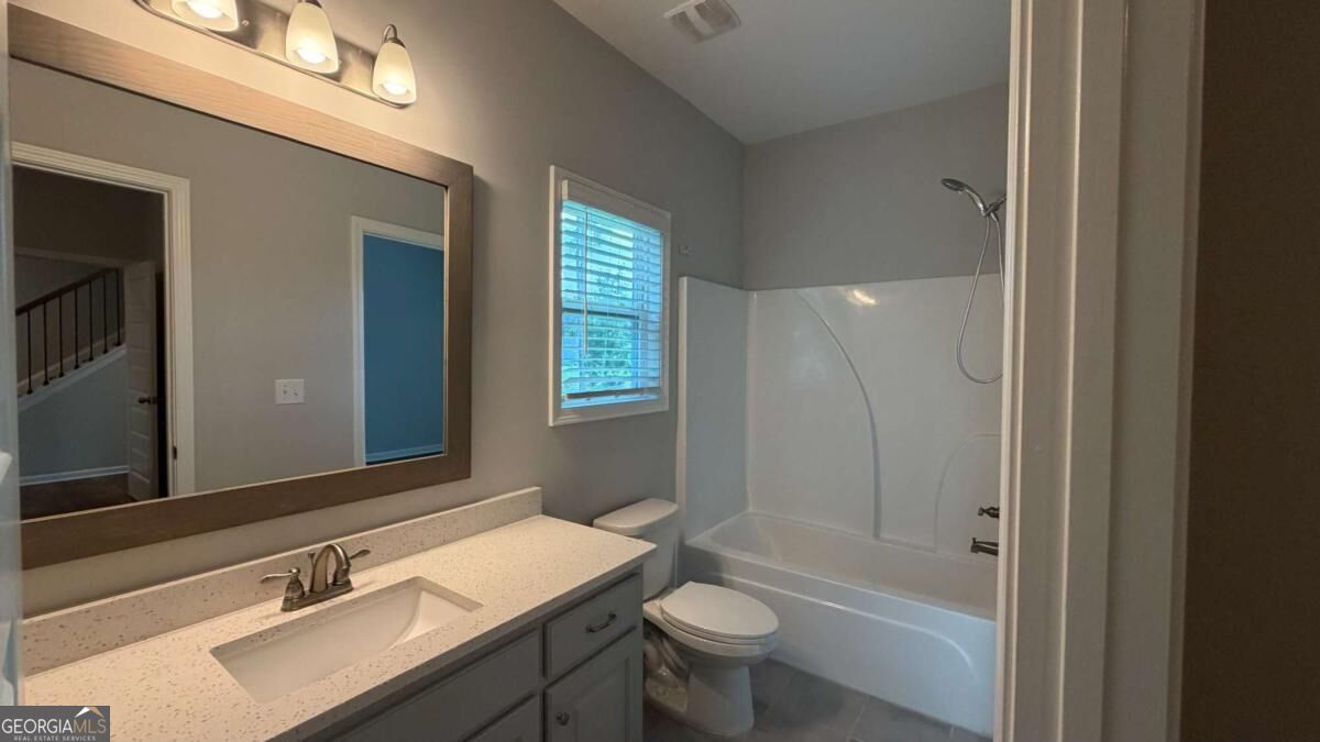 12 Springdale Court Property Photo 8