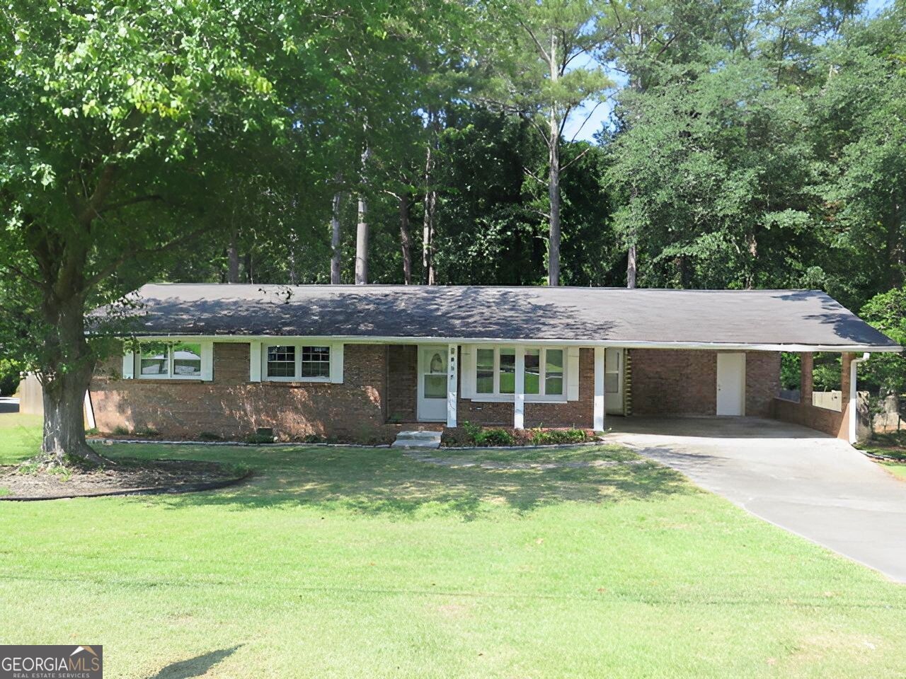 2455 Thornton Drive Property Photo 1