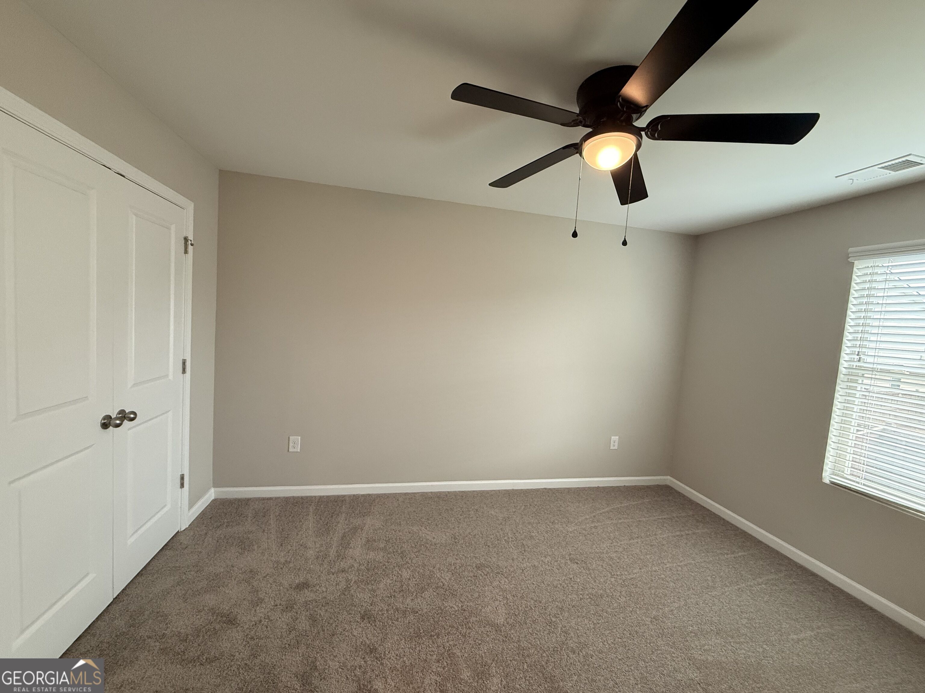 254 Hamilton Pointe Drive Property Photo 10