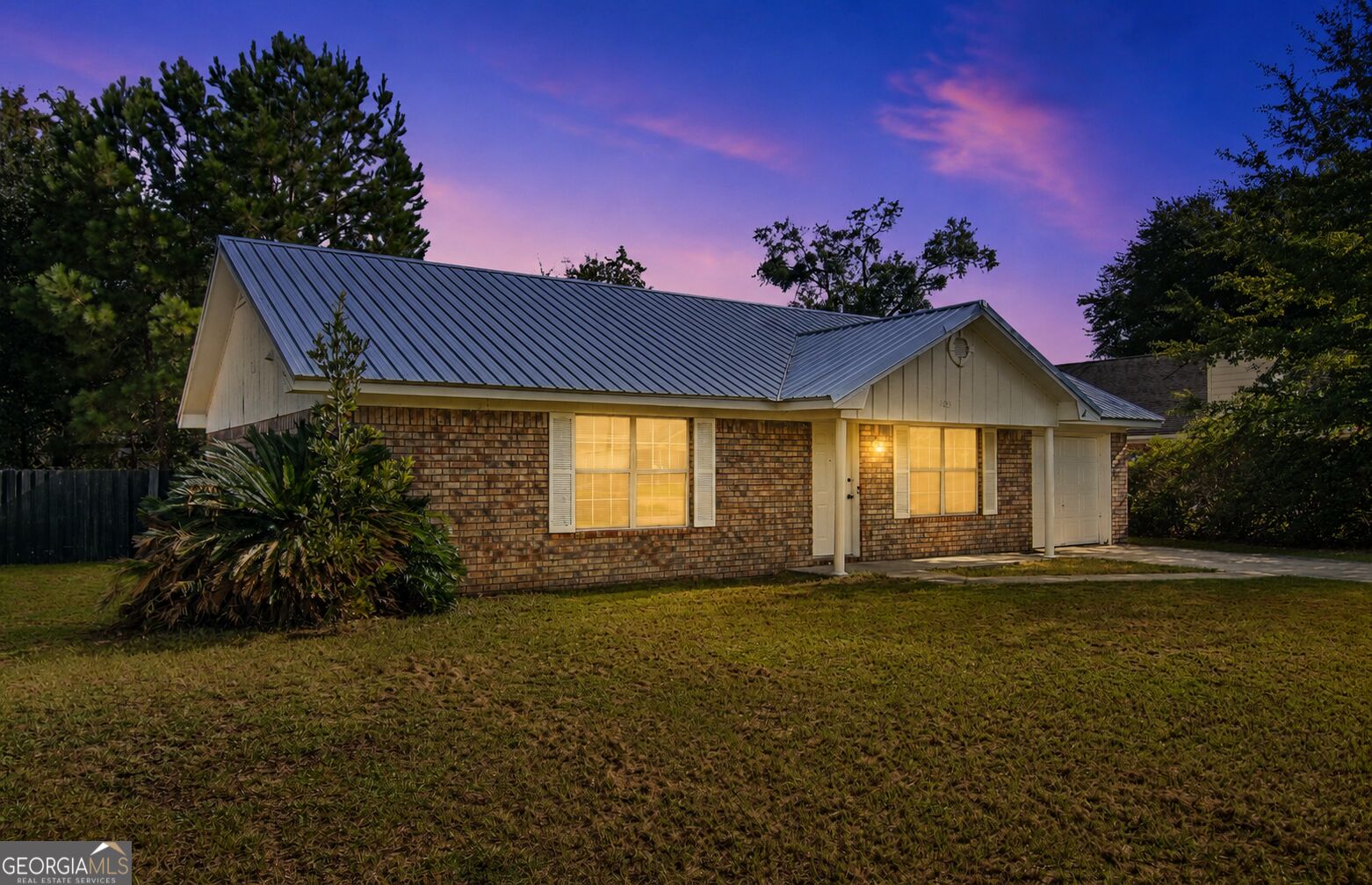 1435 Firefinder Lane Property Photo 1