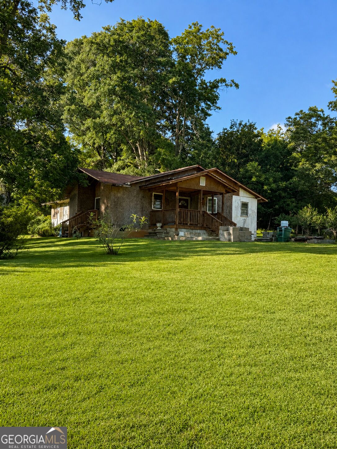 211 Alice Walker Drive Property Photo 3
