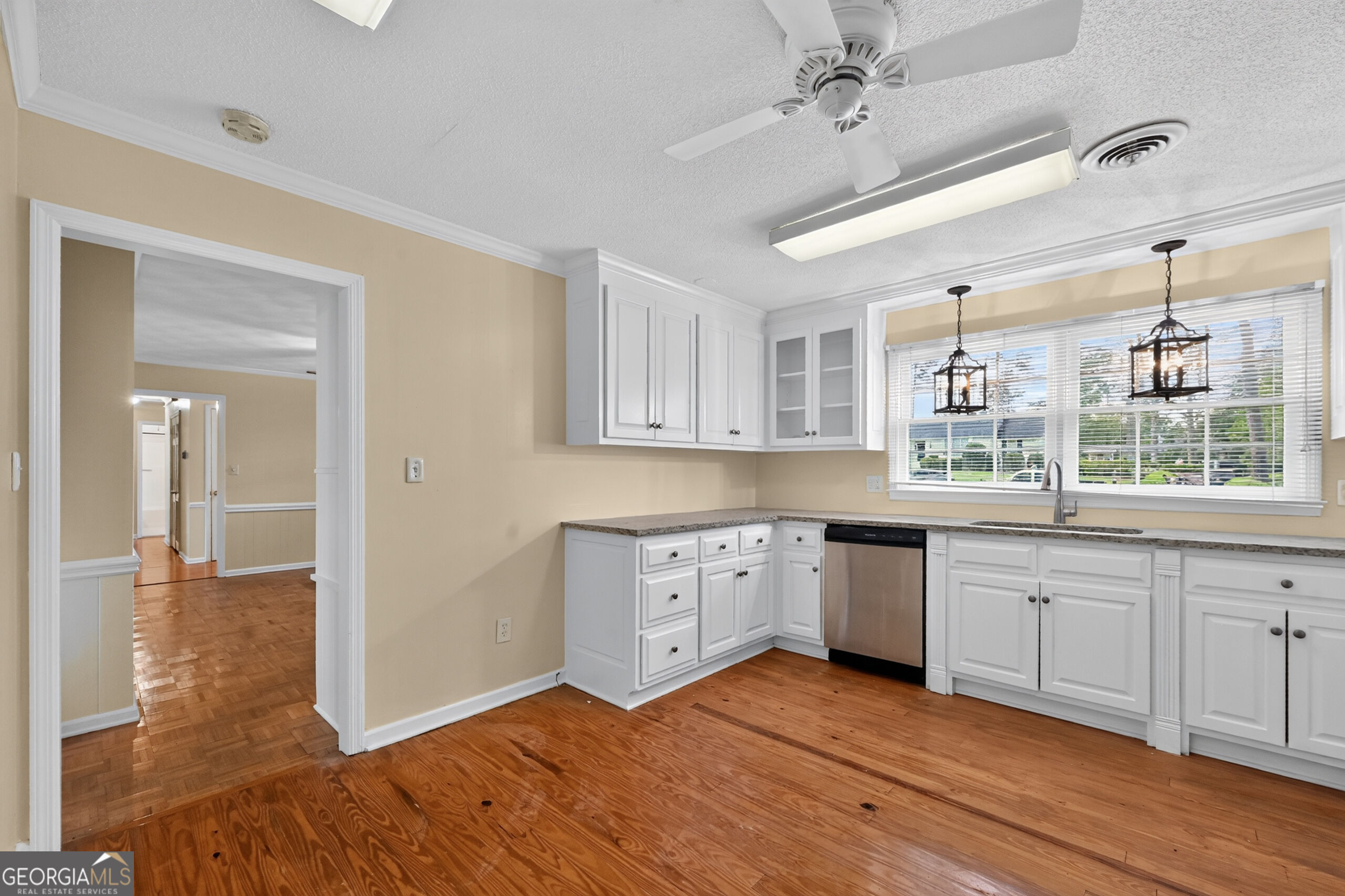 1629 Lowell Lane Property Photo 10