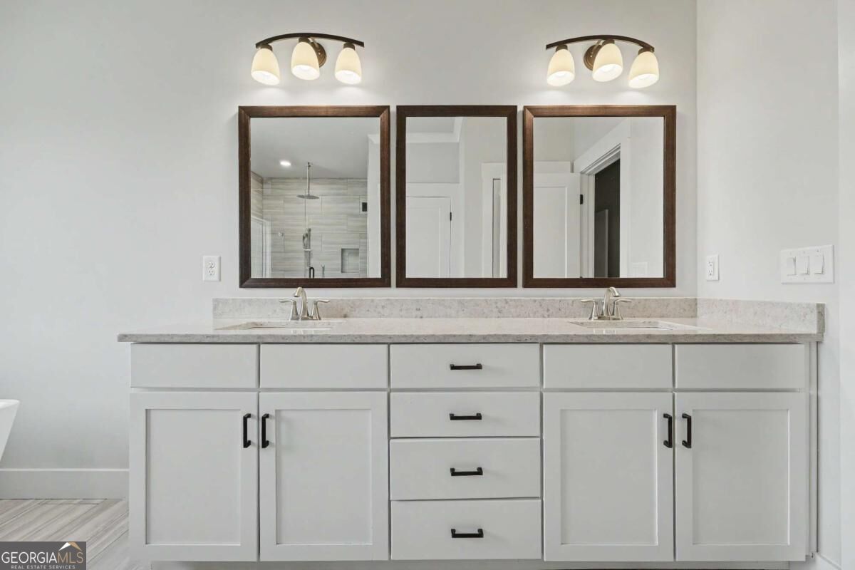 2606 Traditions Way Property Photo 10