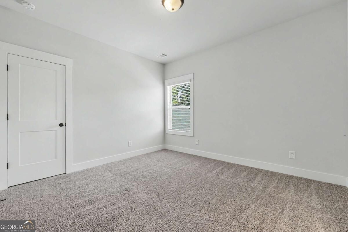2606 Traditions Way Property Photo 28