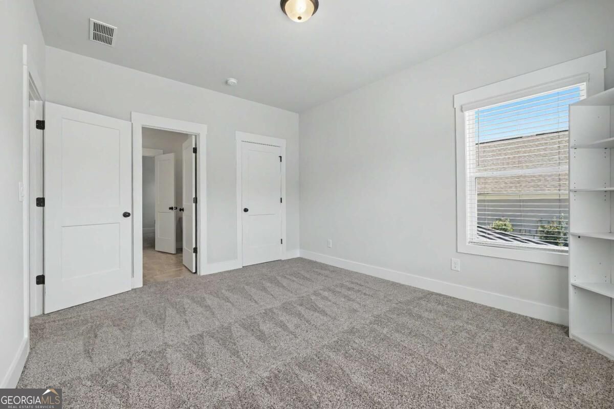2606 Traditions Way Property Photo 31