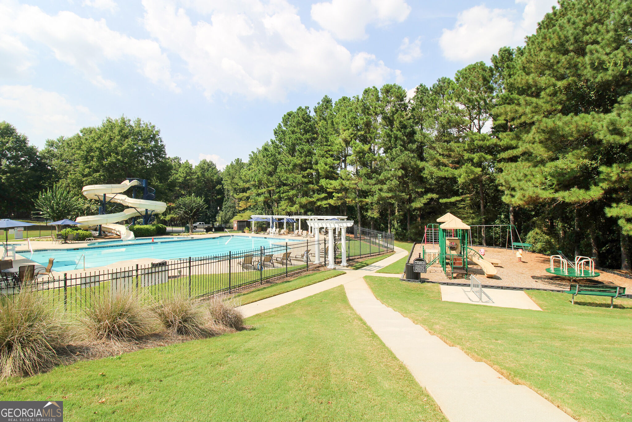 119 Village Green Circle Property Photo 16