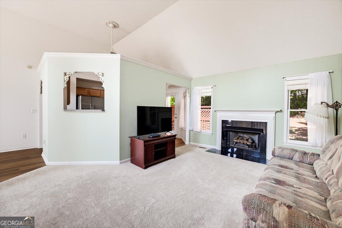 51 Chantilly Way Property Photo 8