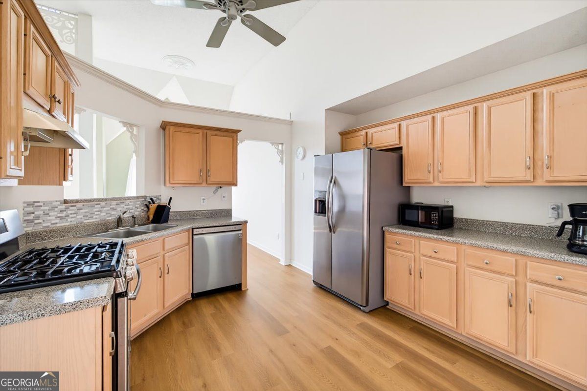 51 Chantilly Way Property Photo 11