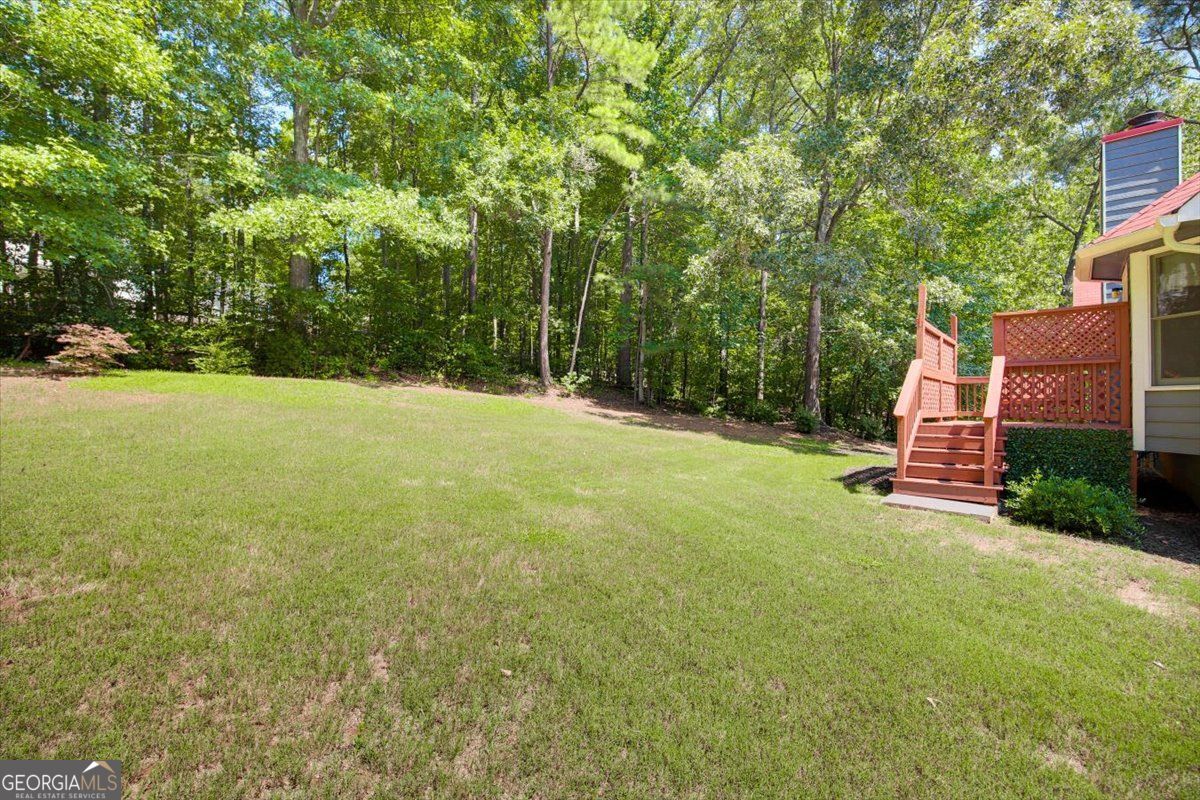 51 Chantilly Way Property Photo 24