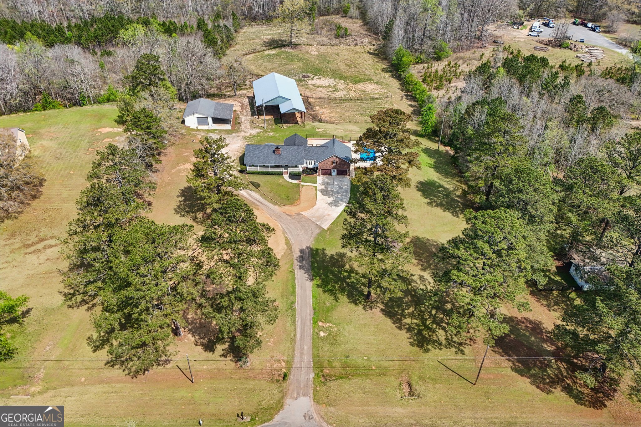 9902 Highway 16 Property Photo 3