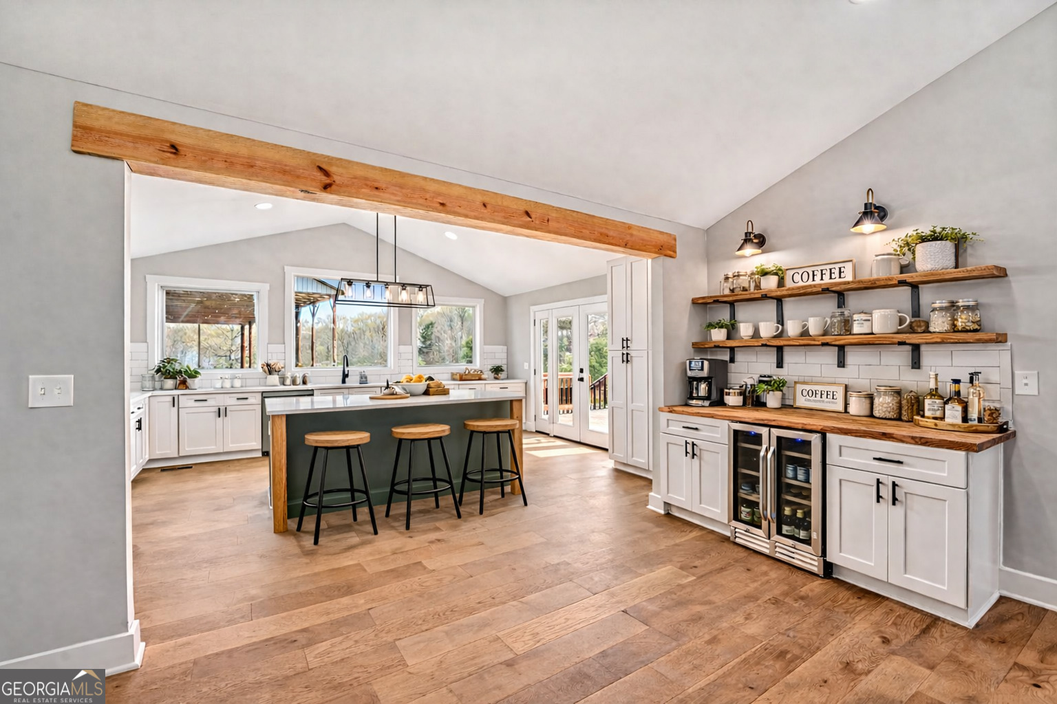 9902 Highway 16 Property Photo 6