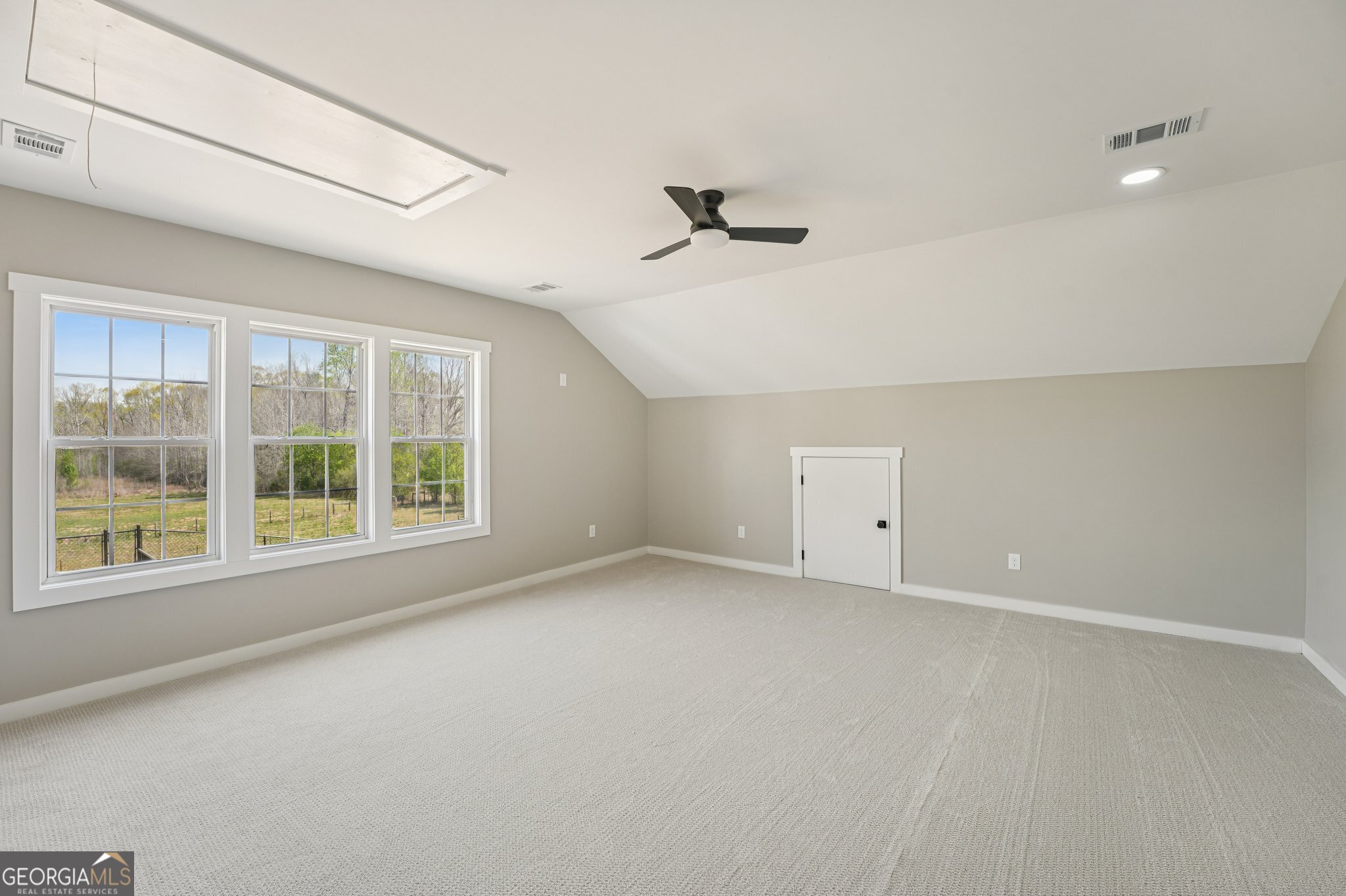9902 Highway 16 Property Photo 58