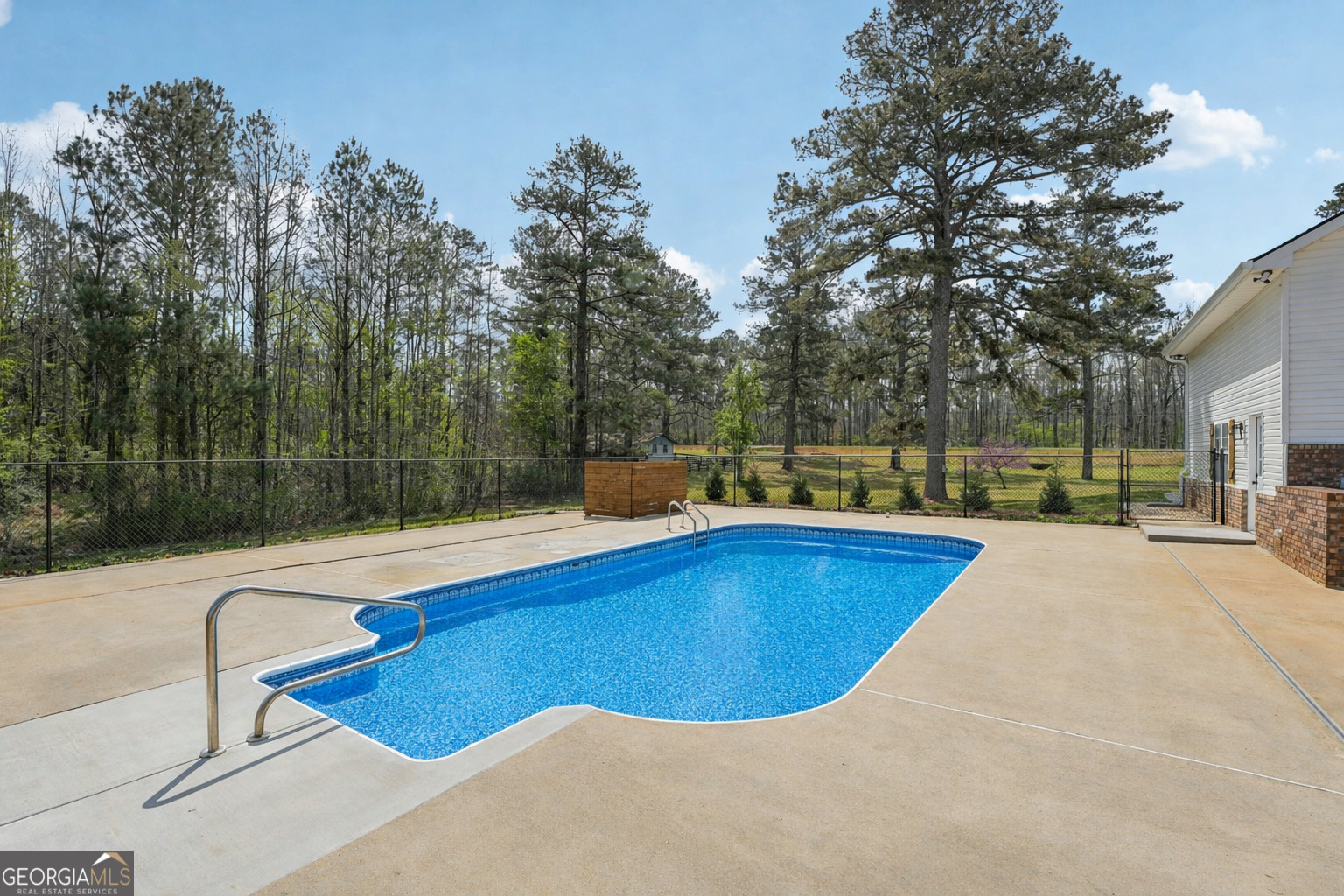 9902 Highway 16 Property Photo 82