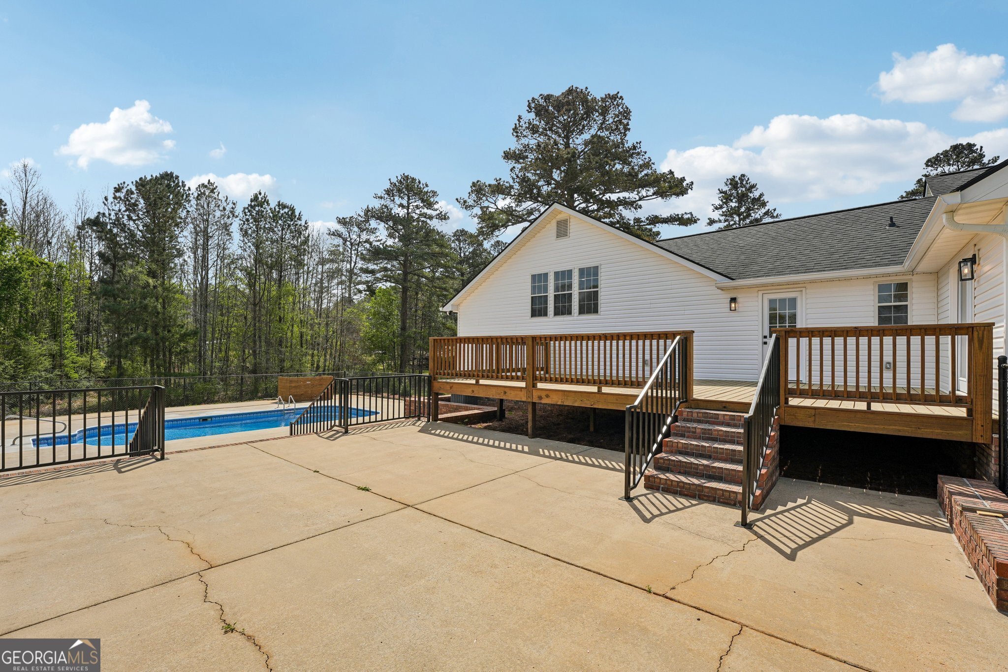 9902 Highway 16 Property Photo 91