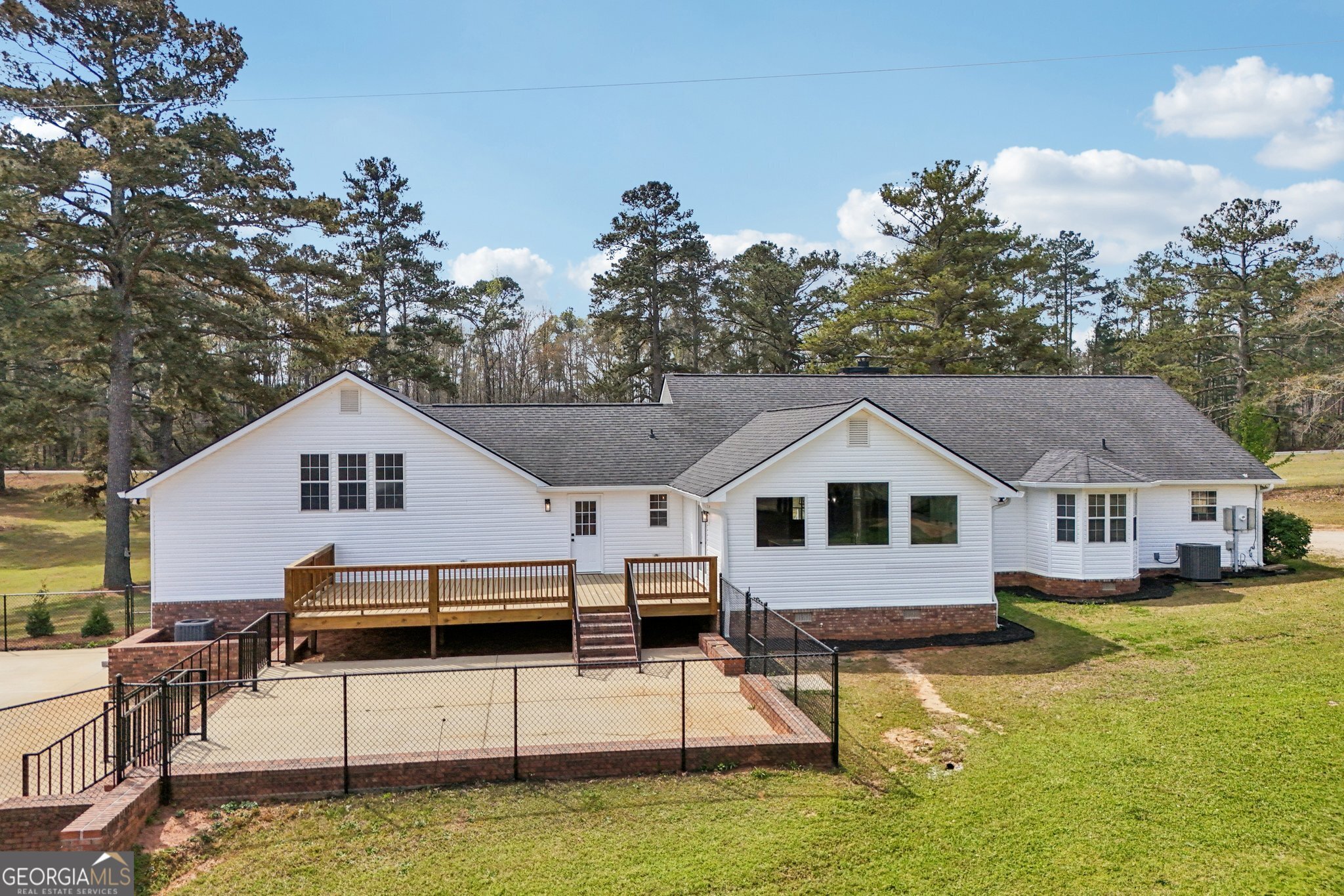 9902 Highway 16 Property Photo 104