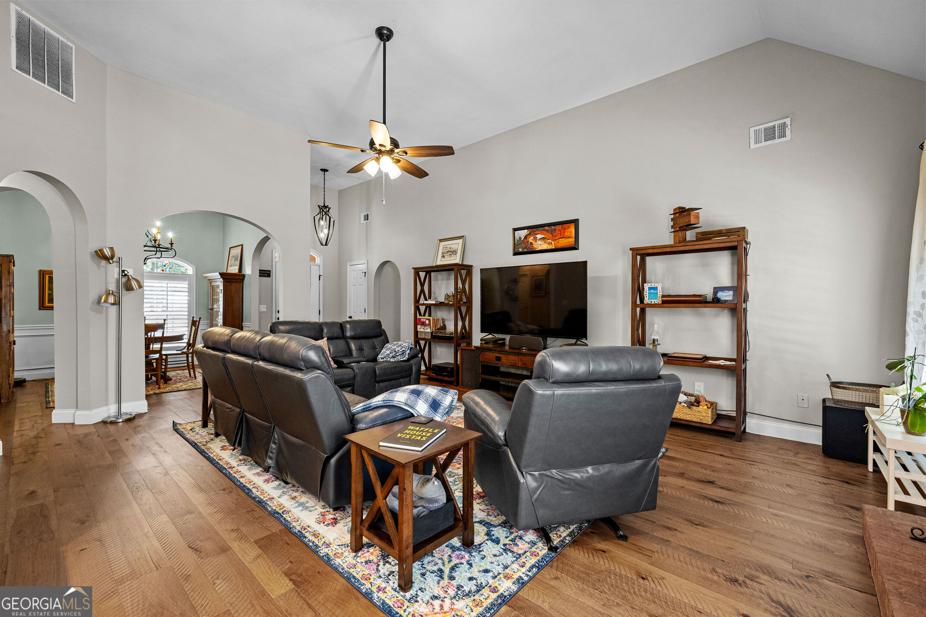 167 Oak Park Square Property Photo 8