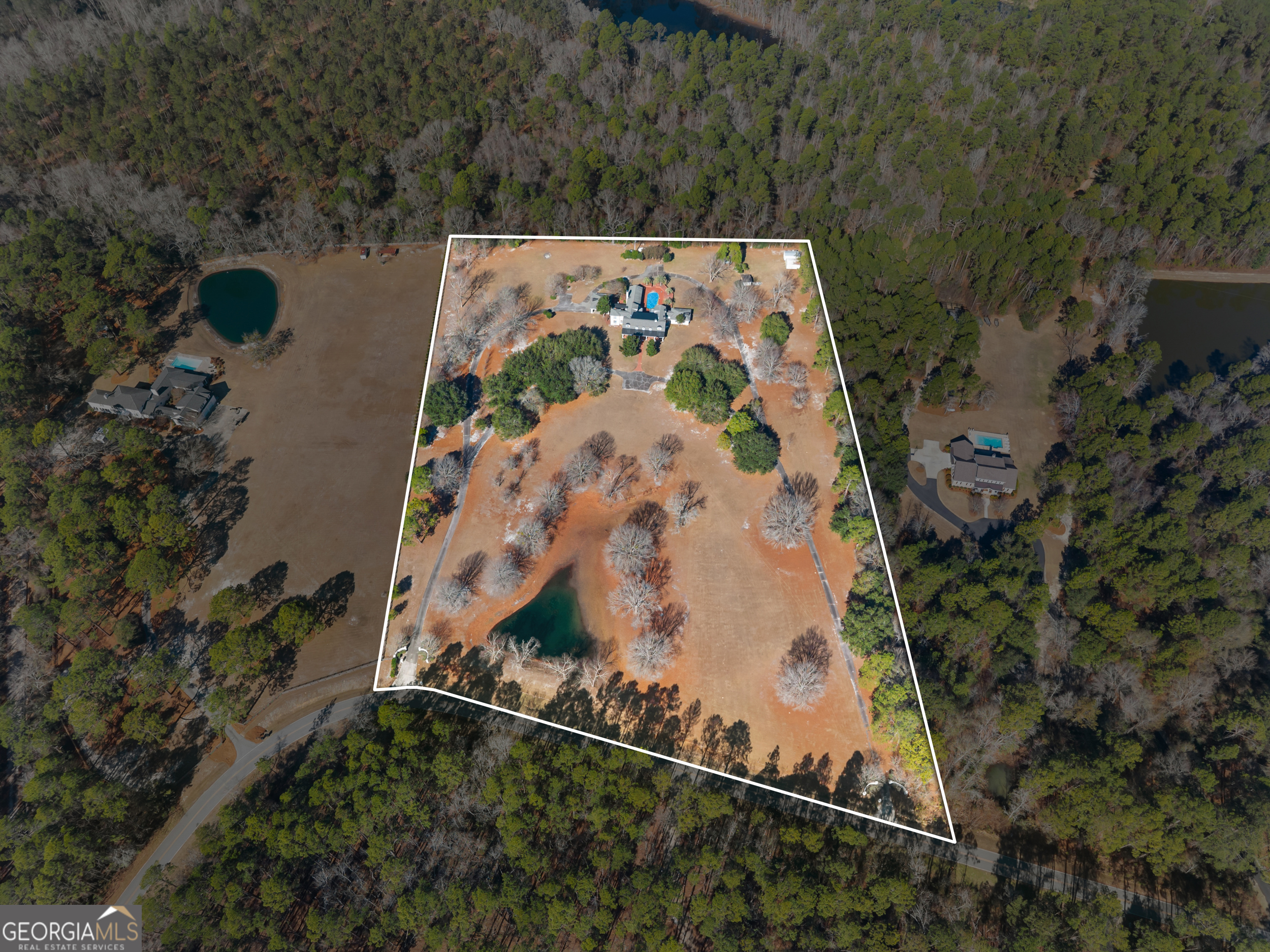 513 Highpoint Circle Property Photo 3
