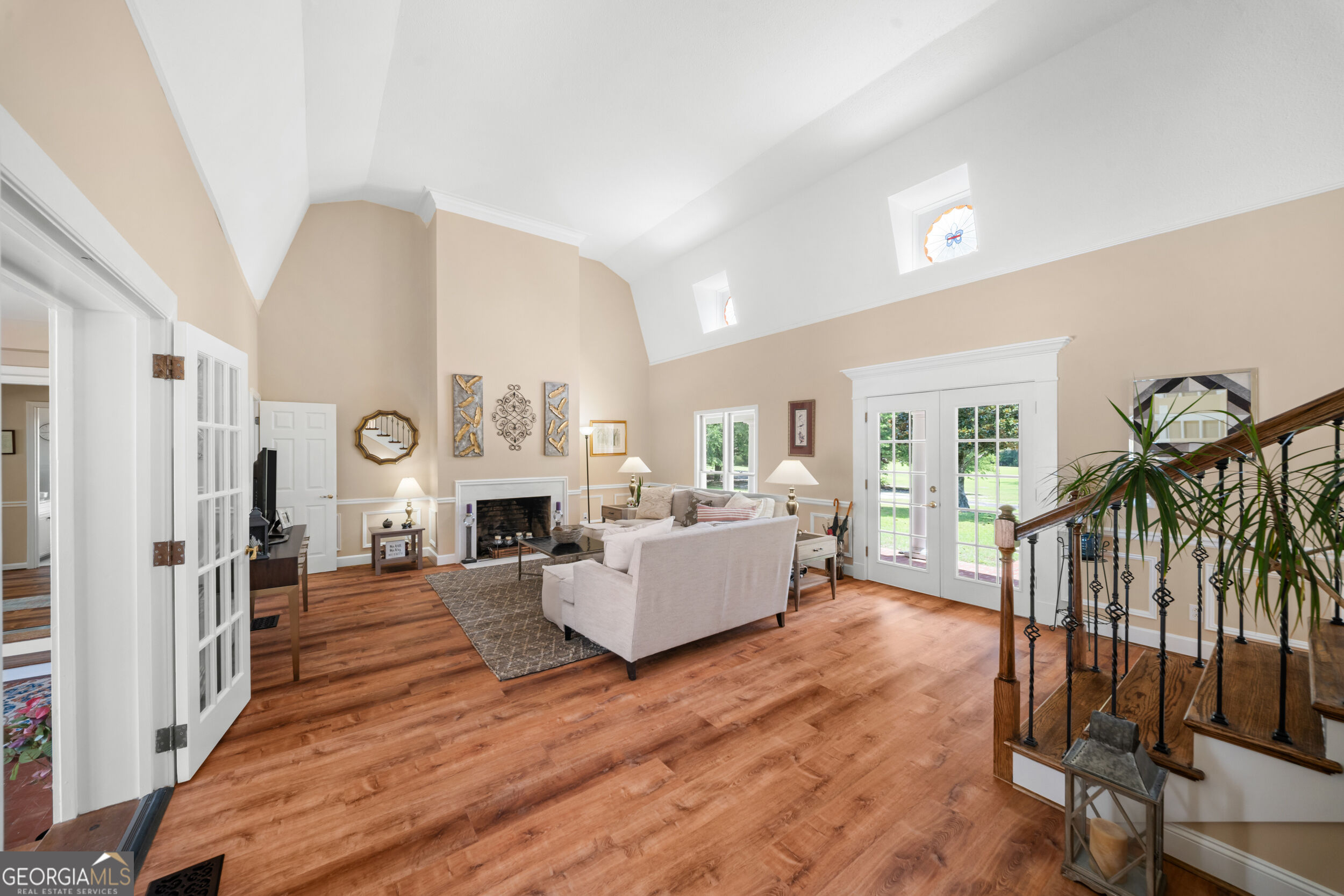 513 Highpoint Circle Property Photo 16