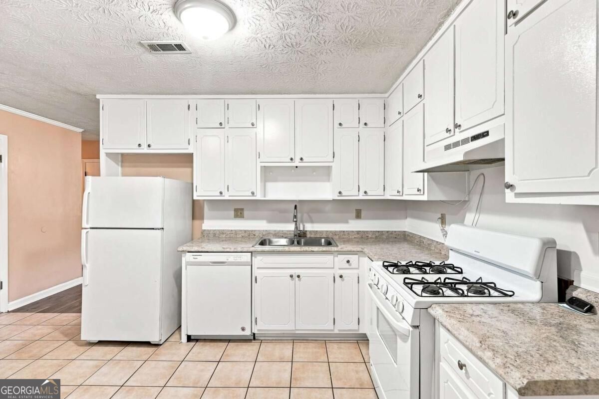 67 Rivercrest Court Property Photo 7