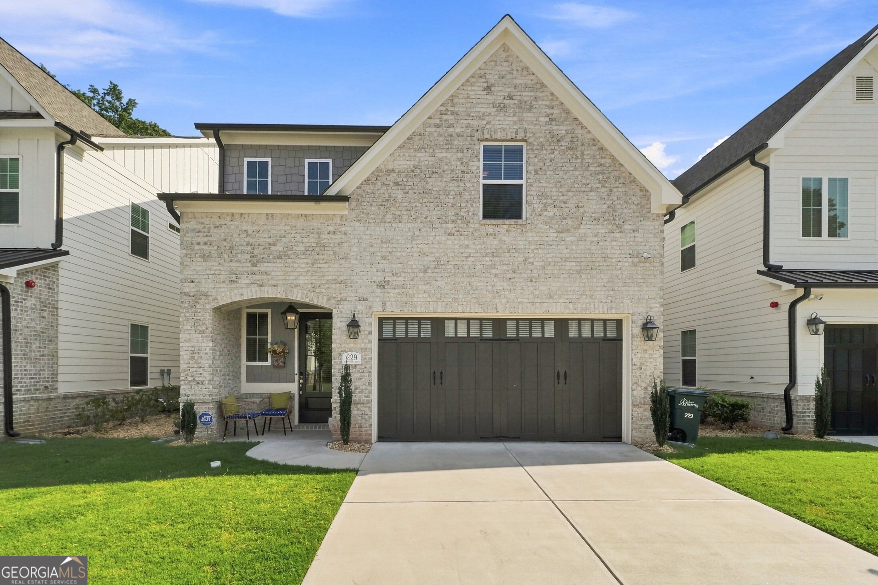 229 Scottsdale Drive