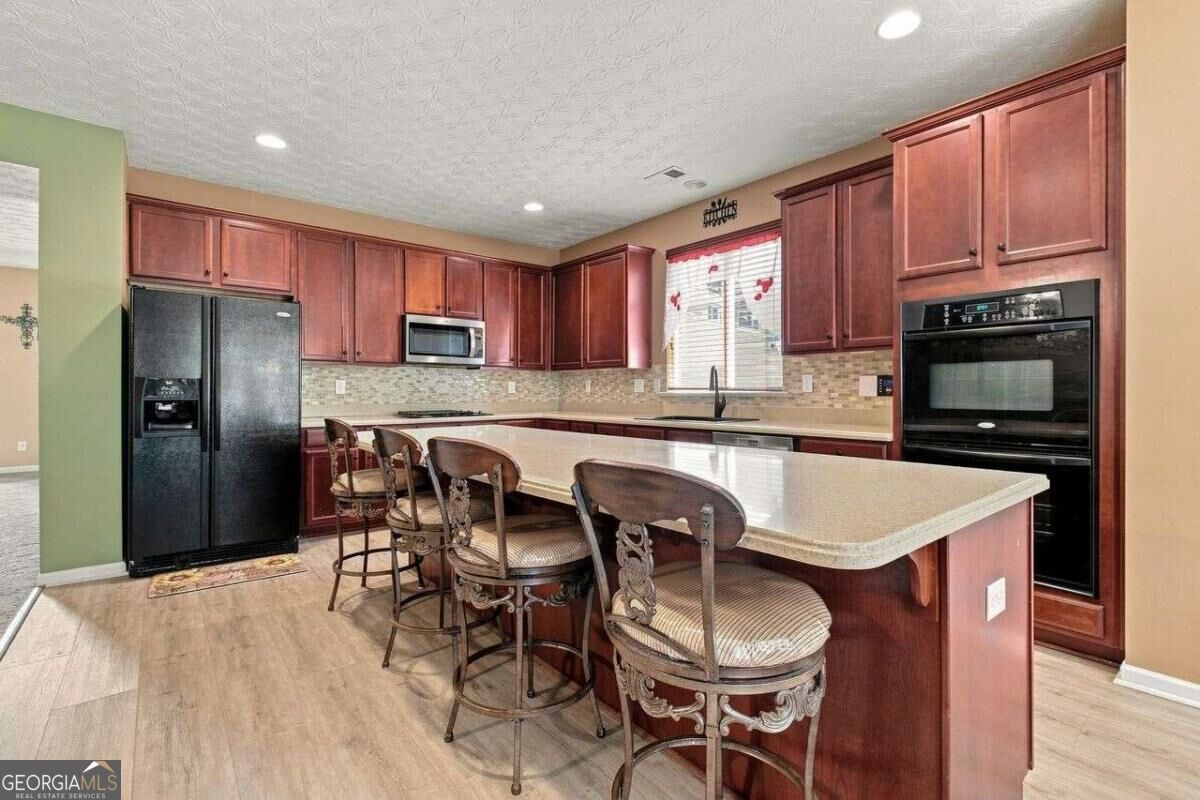 2935 Edgewater Property Photo 9