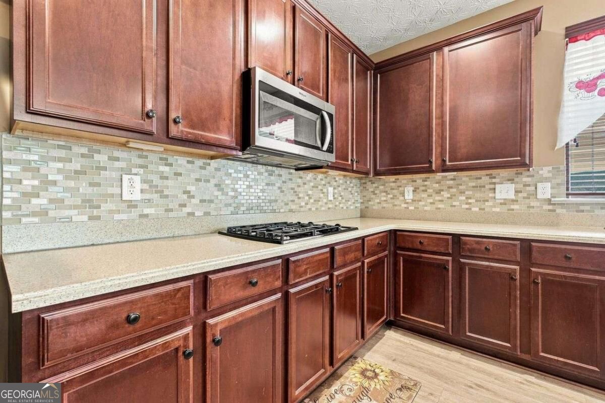 2935 Edgewater Property Photo 11
