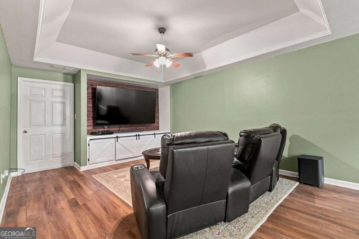 2935 Edgewater Property Photo 17