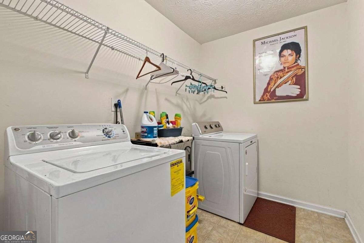 2935 Edgewater Property Photo 24