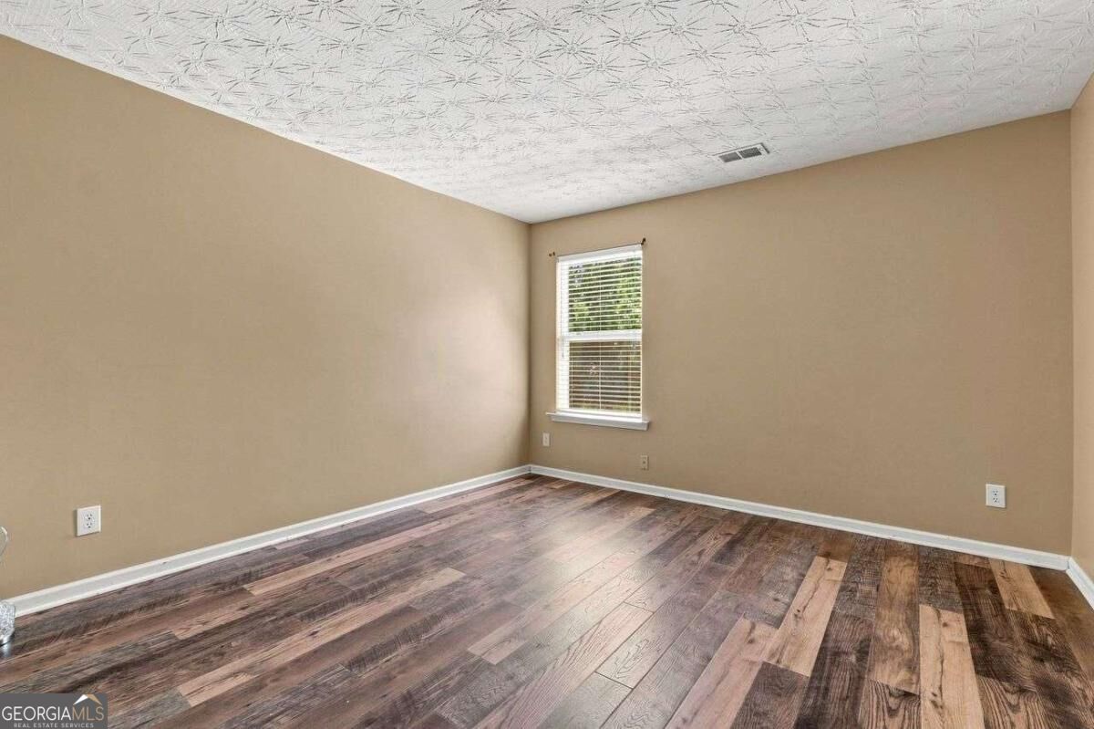 2935 Edgewater Property Photo 28