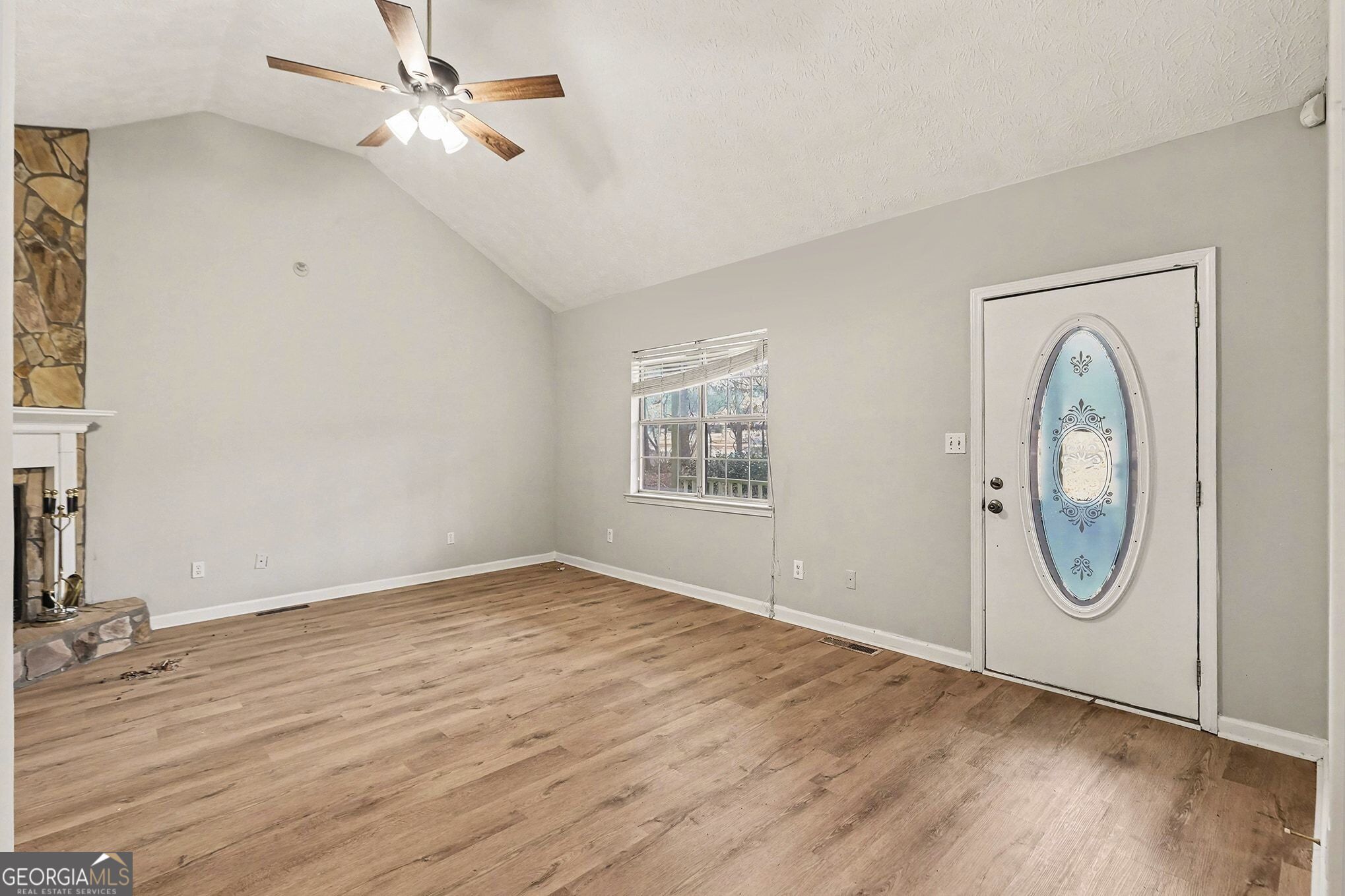 253 Ruth Drive Property Photo 5