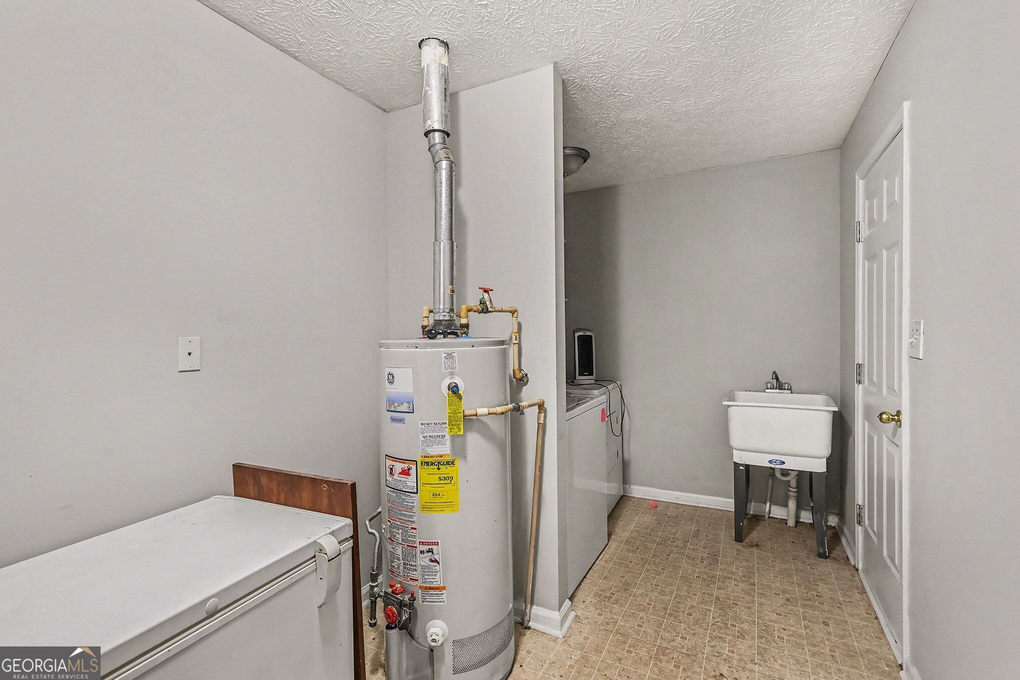 253 Ruth Drive Property Photo 11