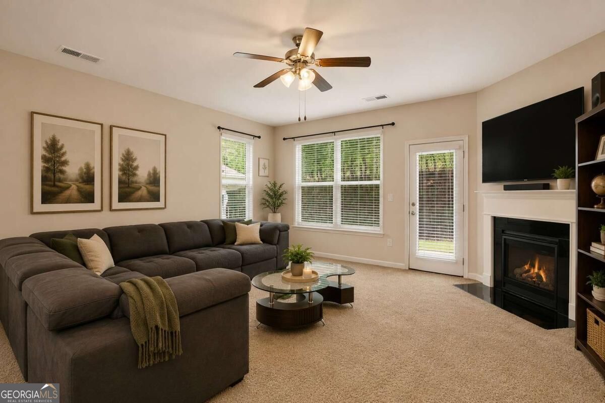 281 Emporia Loop Property Photo 16