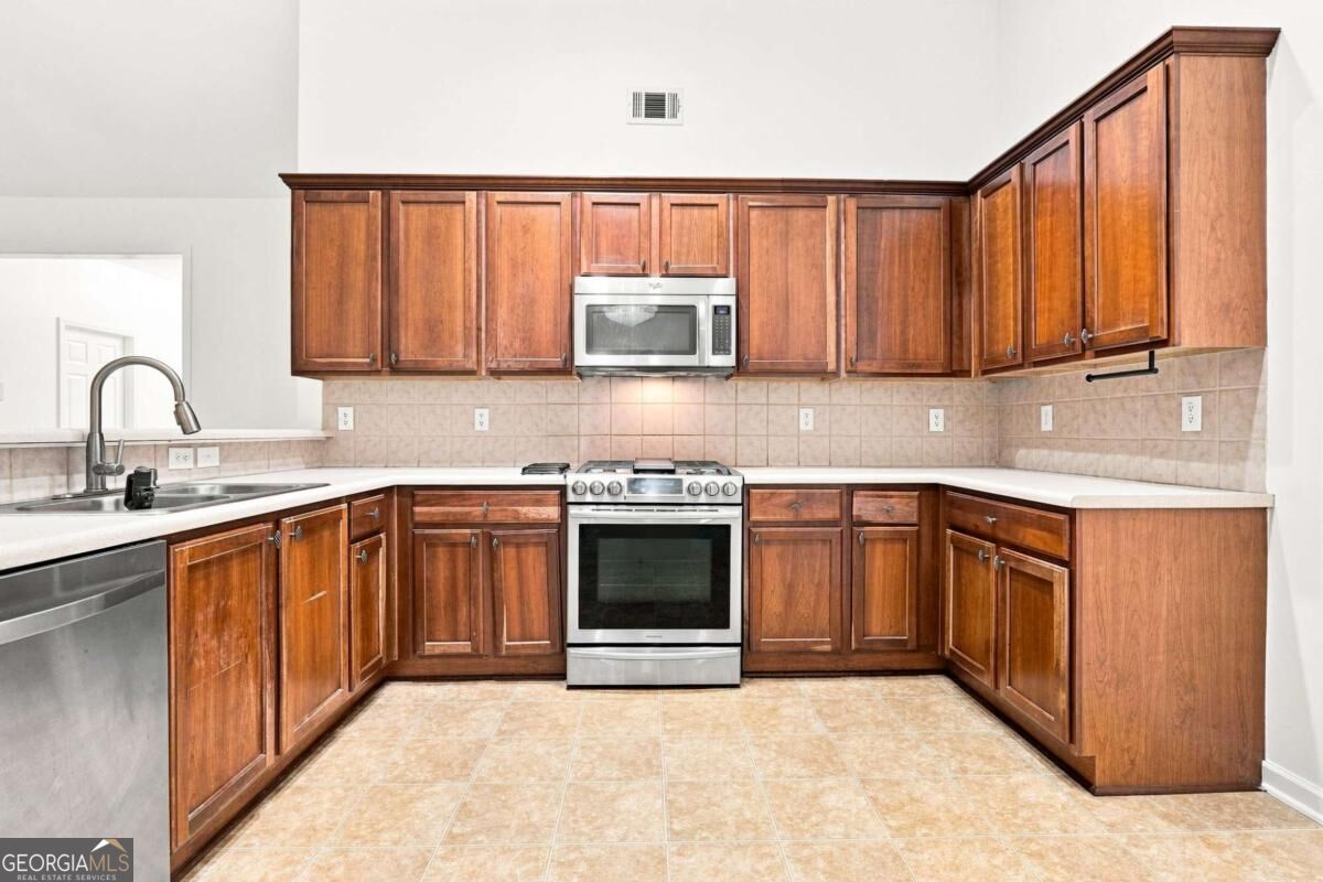 3870 Amberleigh Trace Property Photo 28