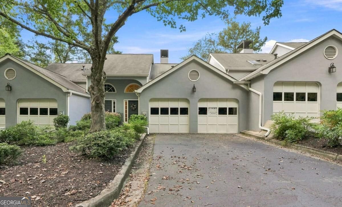 3776 Ashford Lake Court Ne Property Photo 2