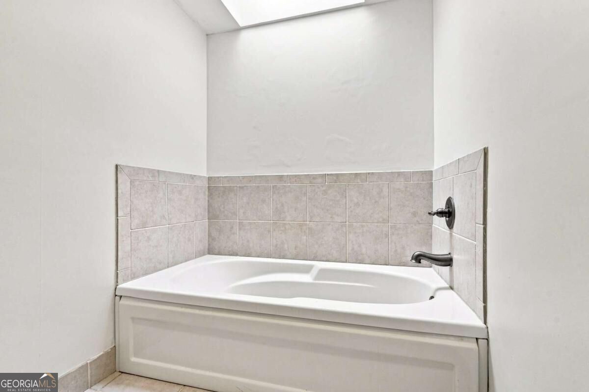 3776 Ashford Lake Court Ne Property Photo 17