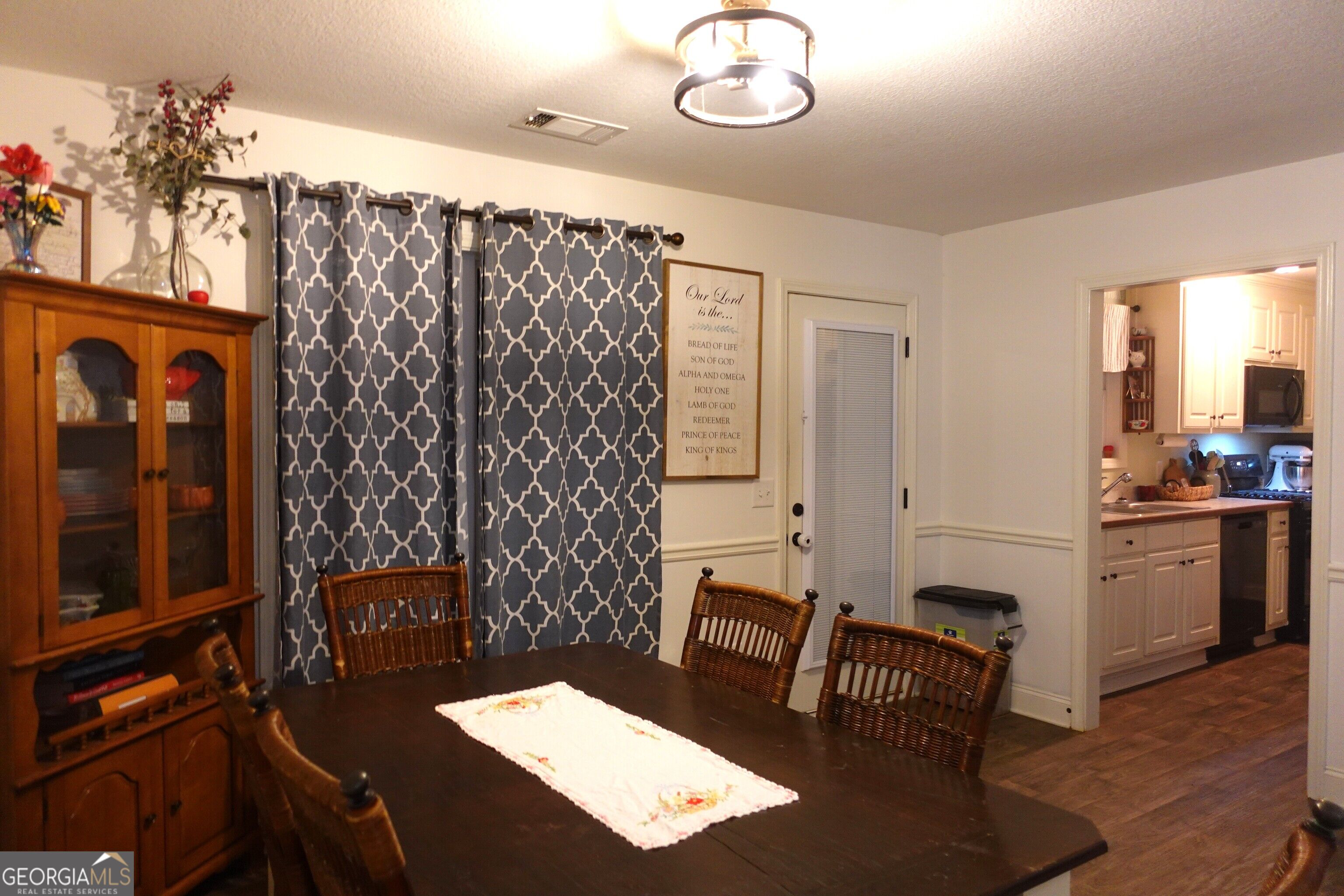 414 Harpy Eagle Drive Property Photo 9