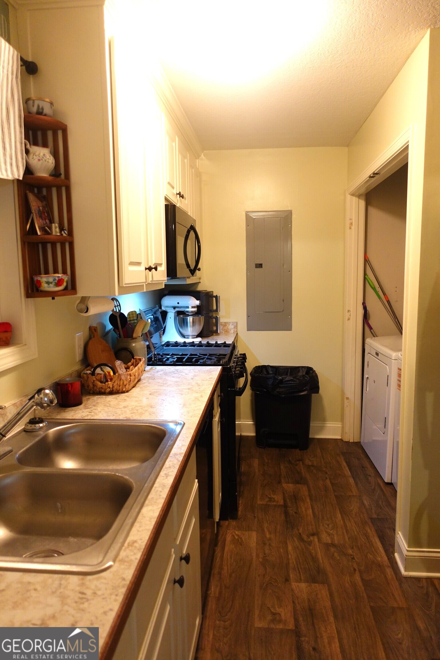414 Harpy Eagle Drive Property Photo 13