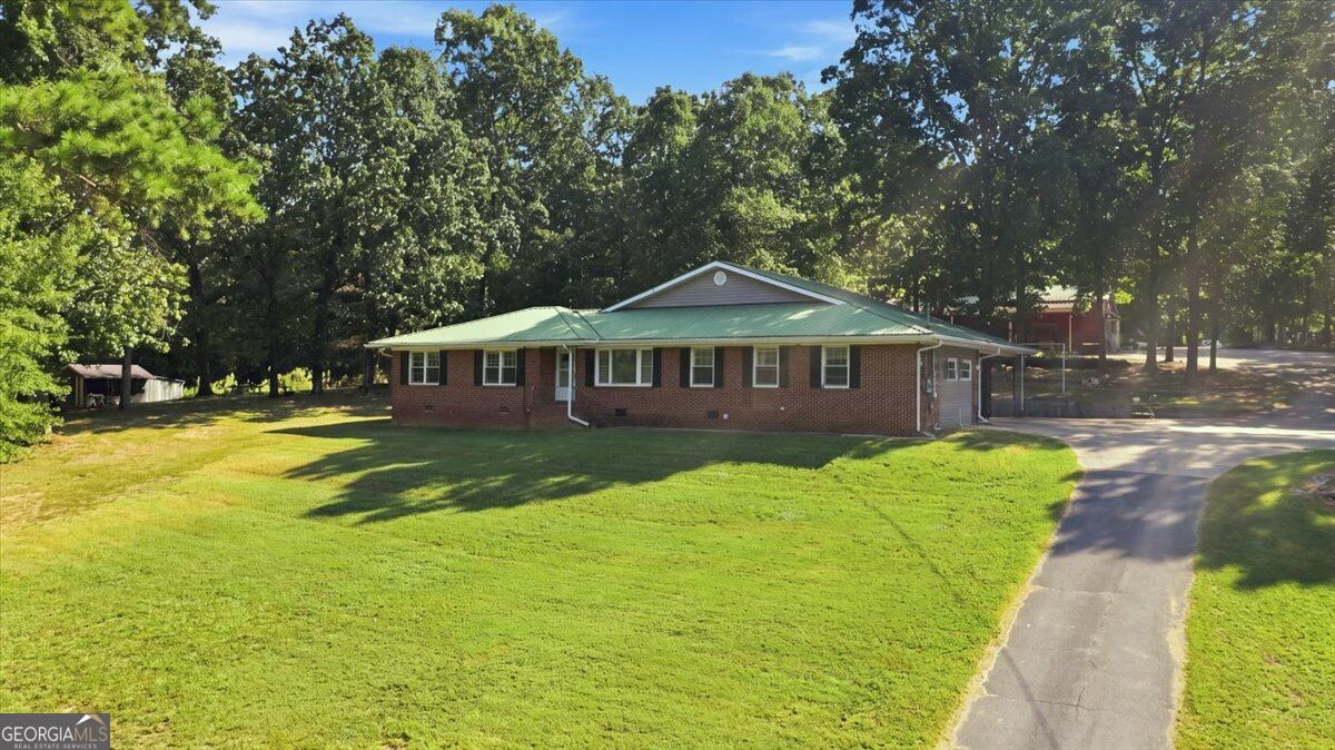 4679 Rockmart Road Se Property Photo 2